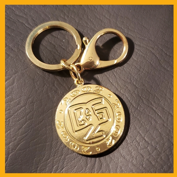 Vintage Diane Gilman Logo Keychain - Picture 1 of 3